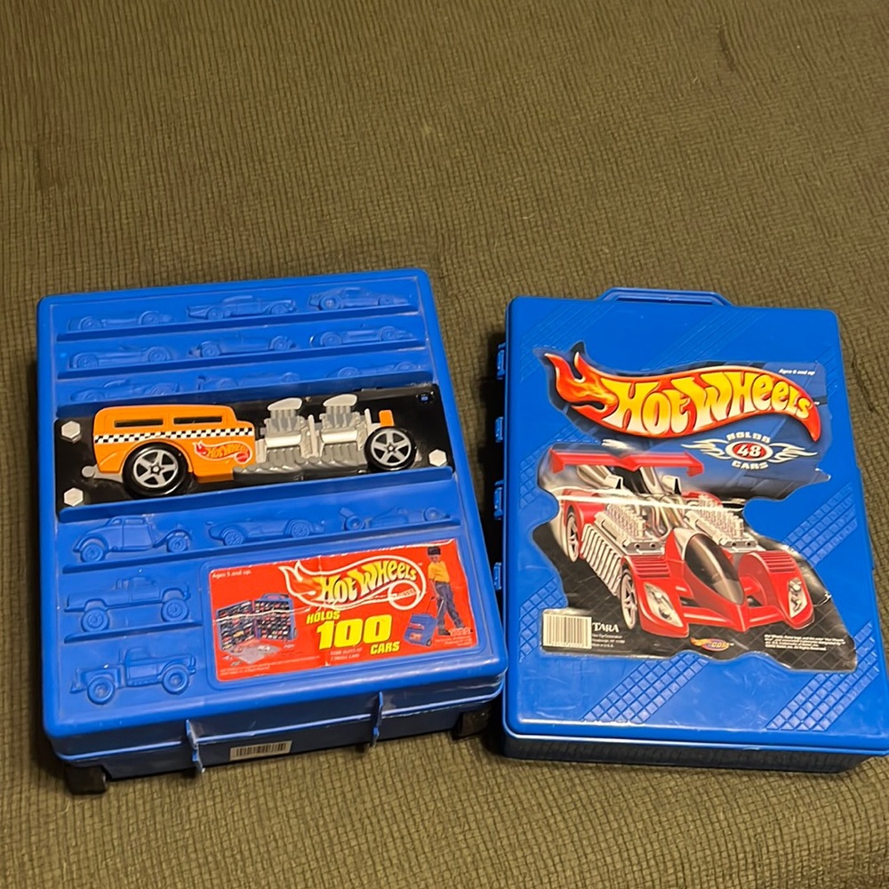 Hot wheels carrier, storage cases